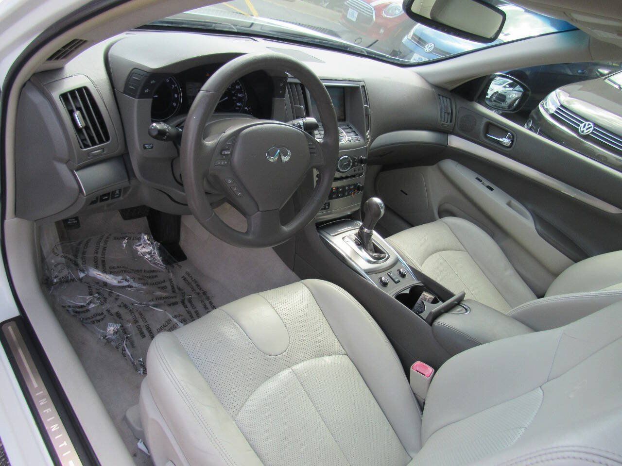 Used 2011 INFINITI G37 x Sedan w/ Premium Pkg AWD/4WD image 35