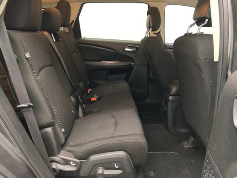 Used 2019 Dodge Journey SE w/ Blacktop Package image 19