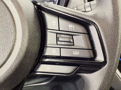 Used 2025 Subaru Crosstrek 2.0i Premium AWD/4WD image 18