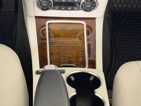 Used 2015 Mercedes-Benz GLK 250 BlueTEC 4MATIC image 24