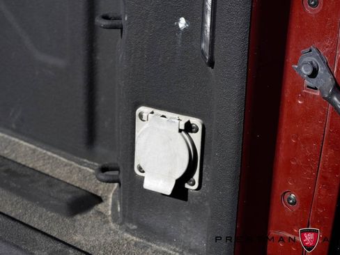 Used 2022 GMC Sierra 2500 AT4 w/ AT4 Preferred Package image 11