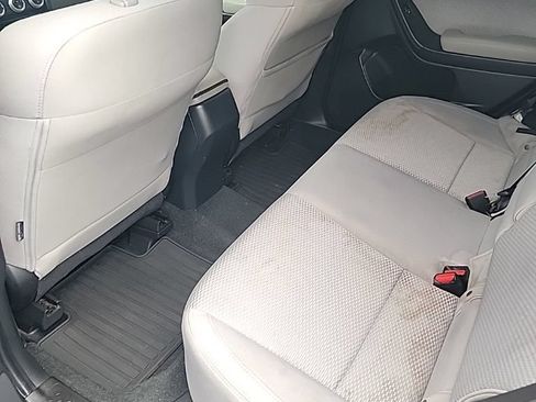 Used 2018 Subaru Forester 2.5i Premium w/ All-Weather Package AWD/4WD image 3