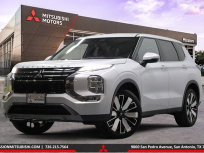 New 2025 Mitsubishi Outlander SE