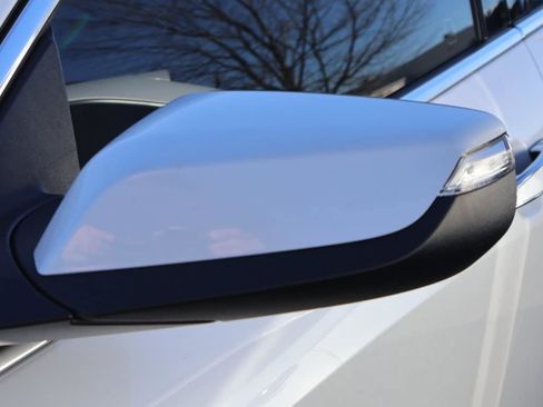 Used 2016 Chevrolet Malibu Premier w/ Driver Confidence Package II image 13