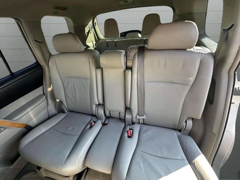 Used 2010 Toyota Highlander Limited image 21
