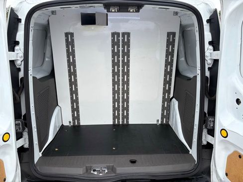 Used 2022 Ford Transit Connect XL FWD image 10