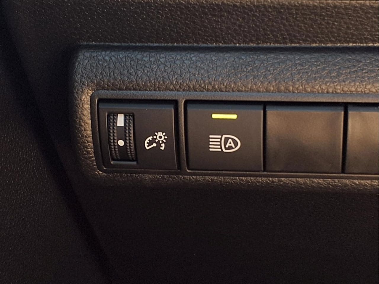 Used 2026 Toyota Corolla LE FWD image 24