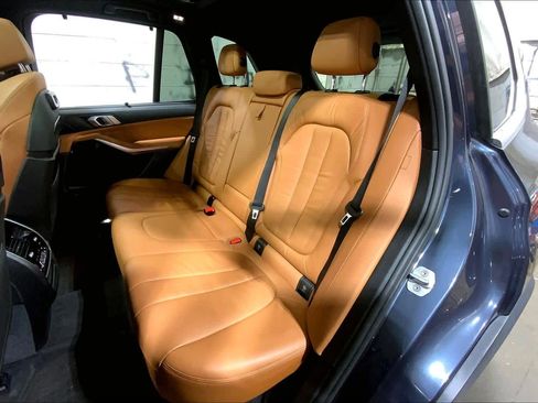 Used 2019 BMW X5 xDrive40i w/ Executive Package image 20