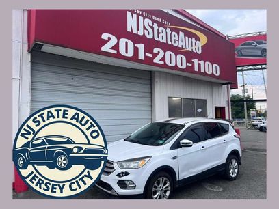 Used 2017 Ford Escape SE
