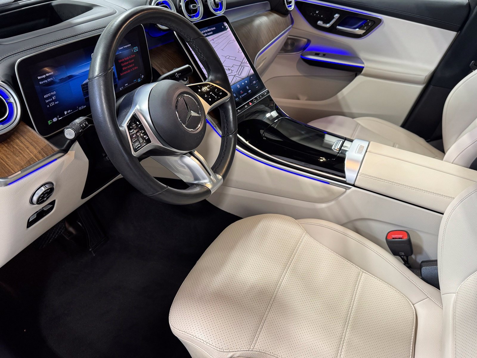 Used 2023 Mercedes-Benz GLC 300 4MATIC image 16