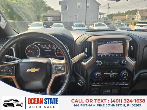 Used 2021 Chevrolet Silverado 1500 High Country w/ Technology Package image 16