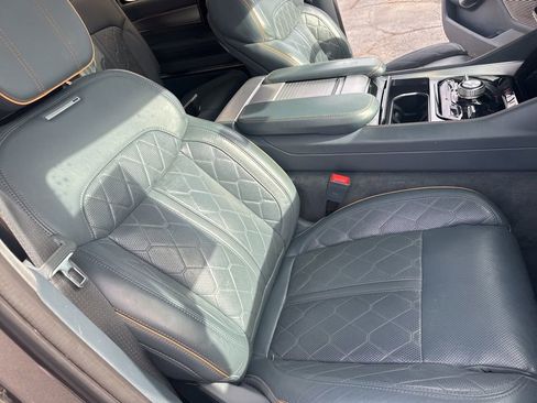 Used 2022 Jeep Grand Wagoneer Series III w/ Rear Seat Video Group 1 image 41