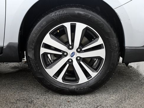 Used 2019 Subaru Outback 2.5i Limited image 38
