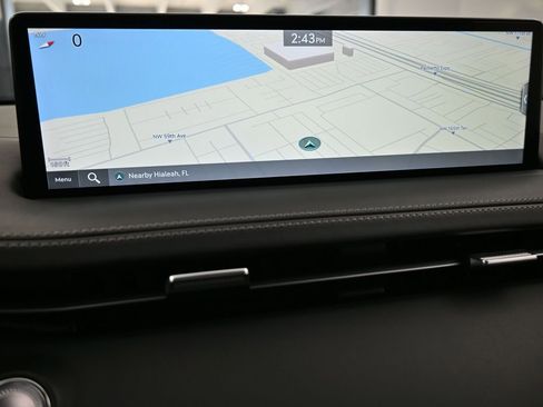 Used 2024 Genesis GV70 2.5T w/ Sport Prestige Package image 20