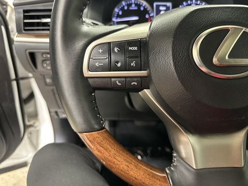 Used 2018 Lexus ES 350 w/ Navigation System Package FWD image 19