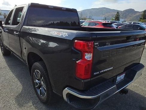 Used 2023 Chevrolet Silverado 1500 LT AWD/4WD image 4