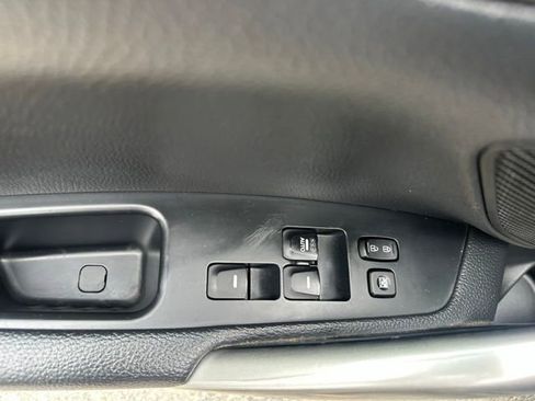 Used 2015 Hyundai Veloster Turbo w/ Option Group 04 FWD image 11
