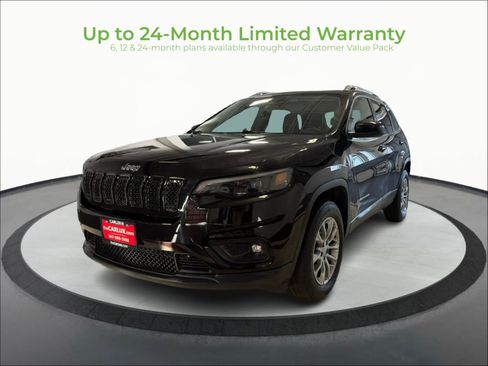 Used 2019 Jeep Cherokee Latitude Plus w/ Cold Weather Group AWD/4WD image 3
