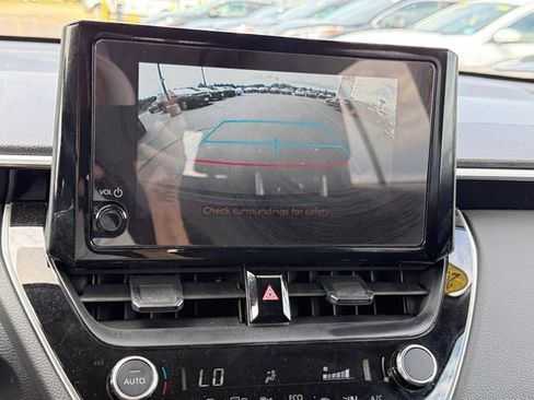 Certified 2024 Toyota Corolla Cross LE AWD/4WD image 19