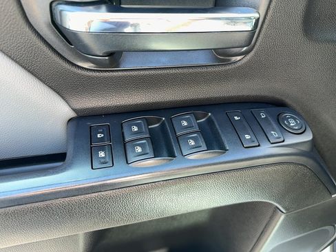Used 2017 Chevrolet Silverado 2500 W/T w/ WT Convenience Package AWD/4WD image 17