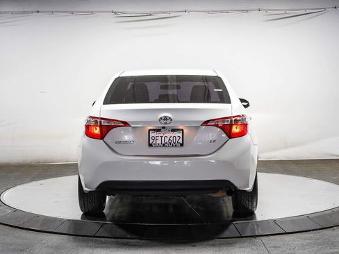 Used 2015 Toyota Corolla LE FWD image 3