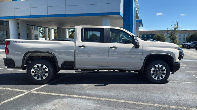 New 2026 Chevrolet Silverado 2500 Custom w/ Custom Convenience Package AWD/4WD image 8