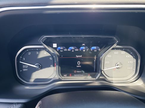 Used 2021 GMC Yukon Denali w/ Denali Premium Package image 19