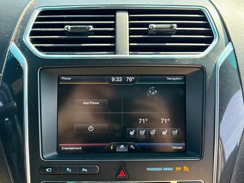 Used 2016 Ford Explorer Limited w/ Equipment Group 301A AWD/4WD image 30
