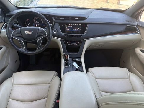 Used 2018 Cadillac XT5 Luxury w/ Driver Awareness Package FWD image 23