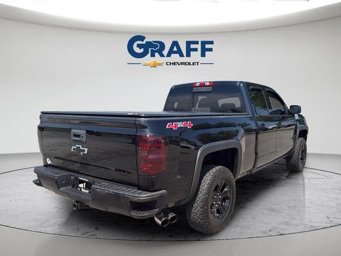 Used 2017 Chevrolet Silverado 1500 LT w/ Midnight Edition AWD/4WD image 7