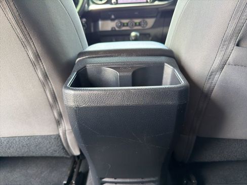 Used 2020 Toyota Tacoma SR w/ SR Convenience Package RWD image 27