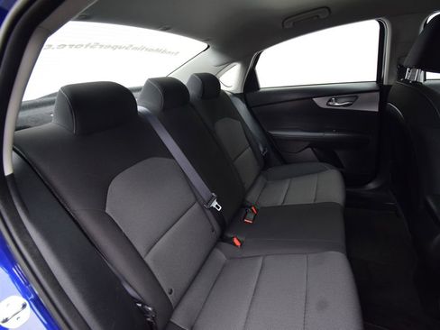 Used 2023 Kia Forte LXS image 23