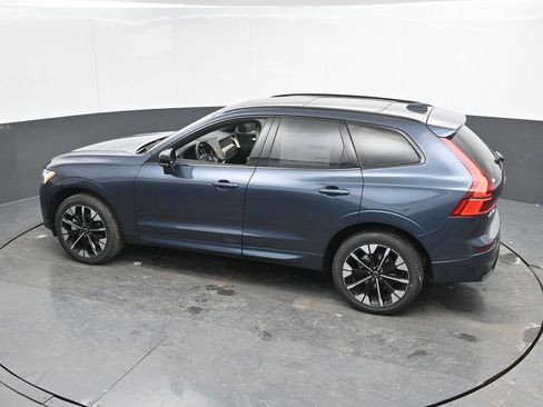 New 2026 Volvo XC60 B5 Plus w/ Climate Package image 35
