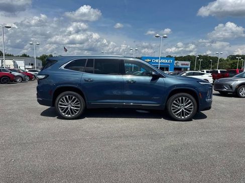 New 2026 Buick Enclave Avenir w/ Super Cruise Package image 3