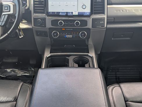 Certified 2022 Ford F450 Lariat w/ Lariat Value Package AWD/4WD image 20