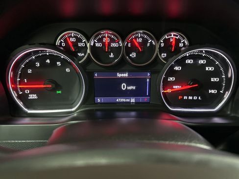 Used 2022 Chevrolet Silverado 1500 LT Trail Boss w/ Bed Protection Package AWD/4WD image 14
