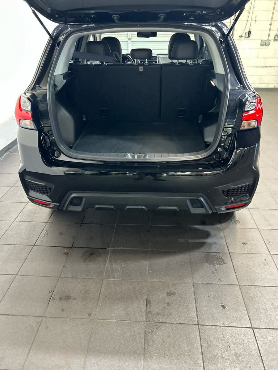 Used 2024 Mitsubishi Outlander Sport SE AWD/4WD image 11