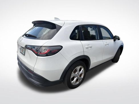 Used 2023 Honda HR-V LX image 8