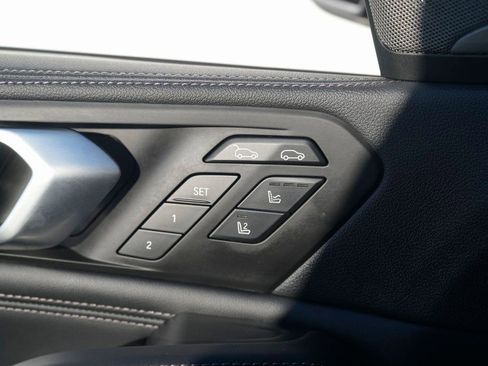 Used 2023 BMW X6 xDrive40i w/ Executive Package image 28