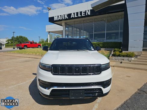 Used 2024 Jeep Grand Wagoneer Series II Obsidian w/ Quick Order Packagew 28T AWD/4WD image 8