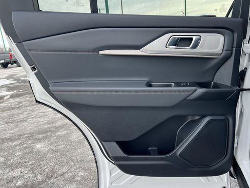 New 2026 Ford Explorer Active w/ Active Comfort Package image 16
