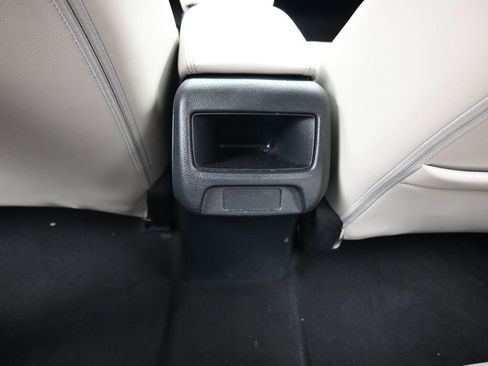 Used 2023 Honda HR-V EX-L image 41