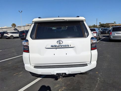 Used 2024 Toyota 4Runner SR5 image 9