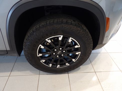 Used 2024 Chevrolet Traverse Z71 w/ Enhanced Driving Package image 28