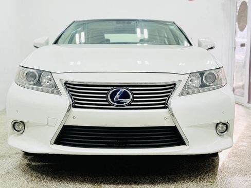 Used 2014 Lexus ES 300h ES 300h Sedan 4D image 2