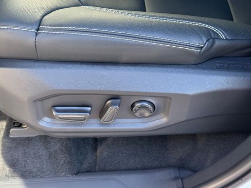 Used 2026 Toyota Tundra Limited image 14