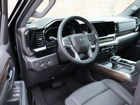 New 2026 Chevrolet Silverado 1500 LT Trail Boss w/ LT Trail Boss Premium Package AWD/4WD image 18