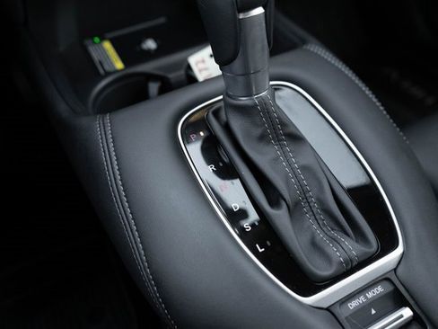 Certified 2023 Honda HR-V EX-L image 23