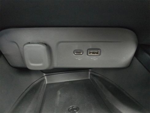 New 2026 Chevrolet Trax RS w/ Sunroof Package image 25