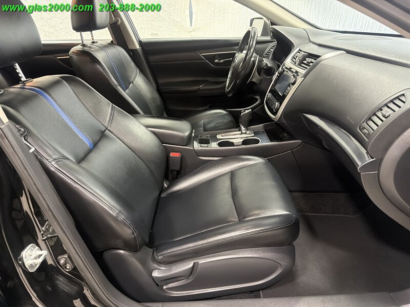 Used 2018 Nissan Altima 2.5 SR w/ SR Midnight Edition FWD image 21